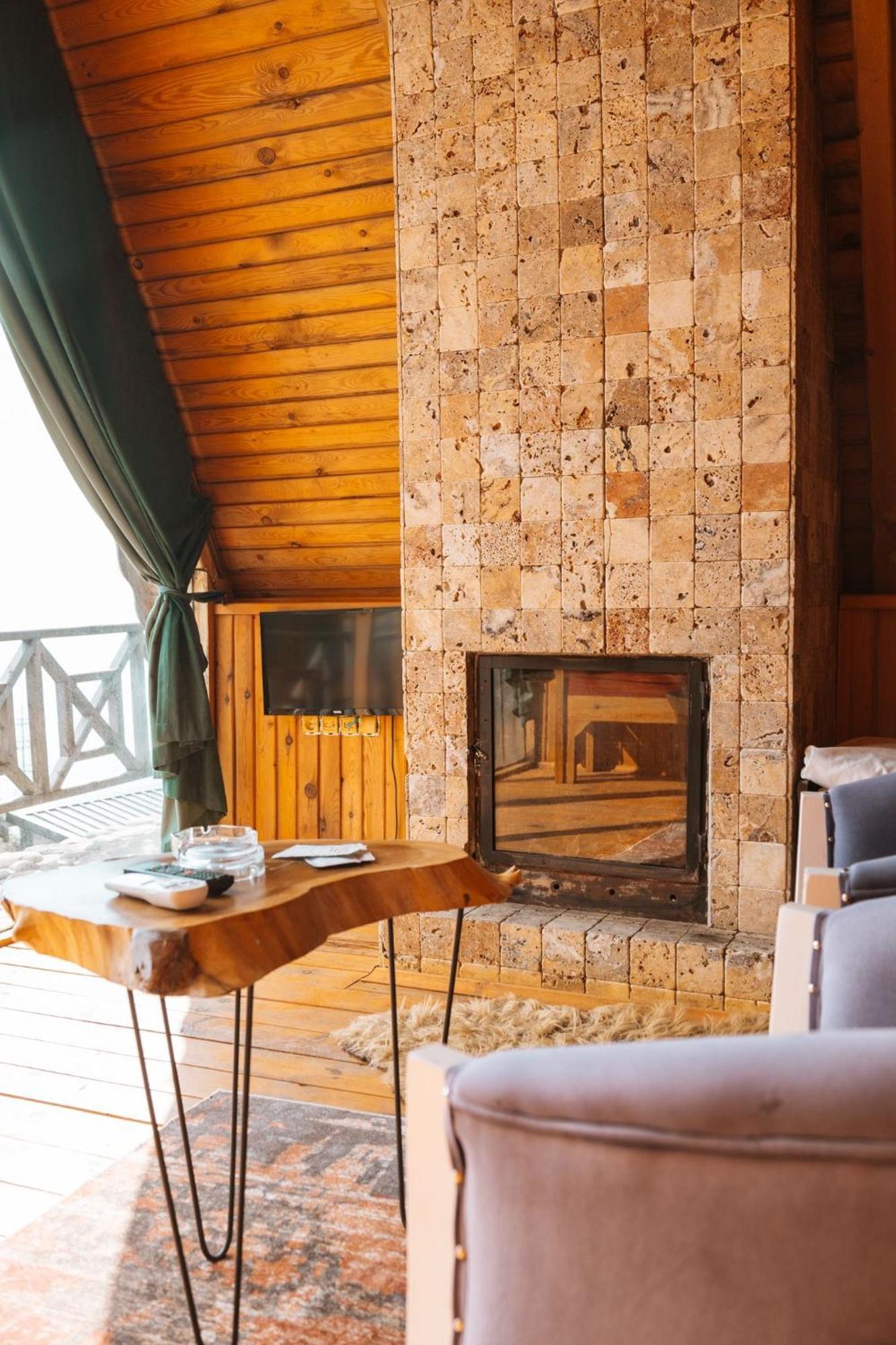 Madag Bungalov Ardesen Ngoại thất bức ảnh